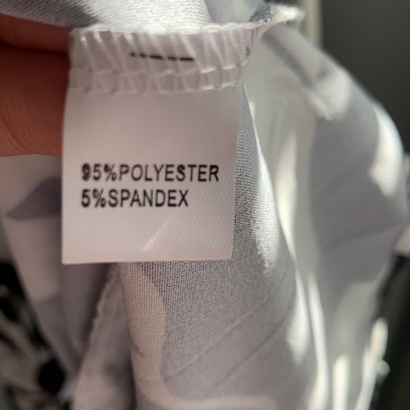 White and black floral sleeveless V-neck dress Size XL - Picture 5 of 6